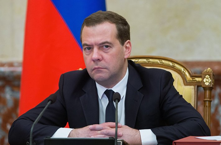 Медведев распорядился завершить упразднение Спецстроя до 1 октября 2017 г