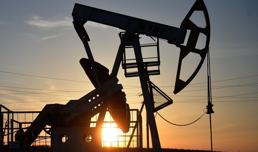 Нефть продолжает дорожать на ожиданиях продления венского соглашения