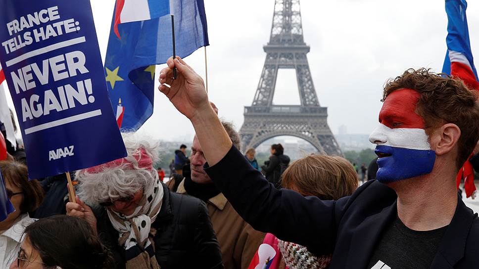 Президенту Франции Макрону для полной власти нужна еще одна победа