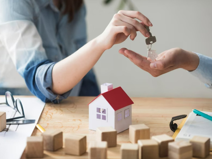 «Лучше подождать до сентября»: аналитики рынка недвижимости дали советы покупателям квартир - МК